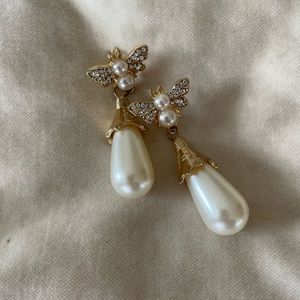 Save the bees statement earrings